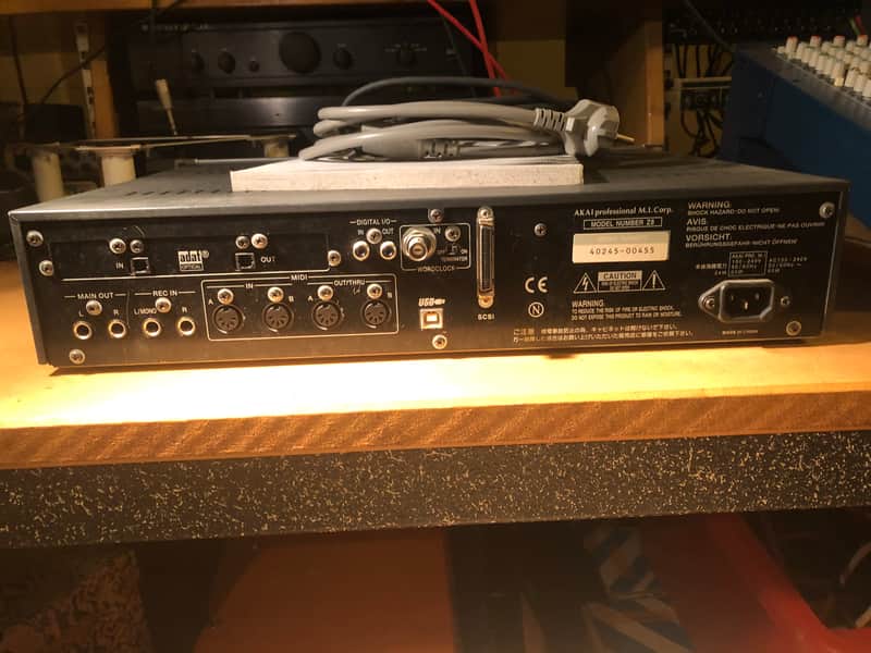 Akai Z8 2004 image 1