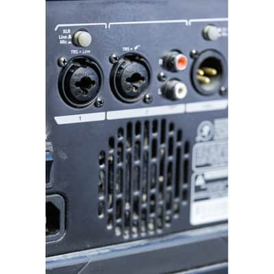 USED Mackie DLM8 8´ 2000-Watt Powered Loudspeaker ´ image 7