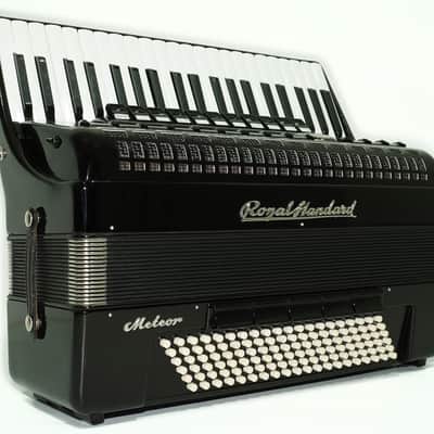 Royal Standard Meteor Full Size Accordion made in Germany, 120 Bass Concert Piano Akkordeon for Adults, New Straps and Soft Bag for Gift, 2626 image 4