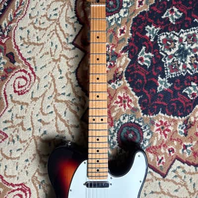 Fender Telecaster 2018 - Sunburst image 3
