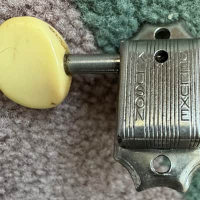 Gibson Kluson Deluxe Double line tuning head 1964-1969  [D-169400 & PATENT NO Stamped] image 1