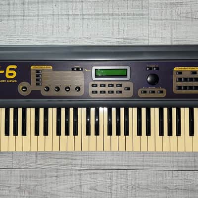 E-MU Systems MK-6 Mo' Phatt 61-Key 64-Voice Expandable Synthesizer 2001 - Silver / Purple
