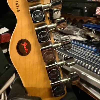 Fender 50th anniversary American made guitar with the original case I image 12