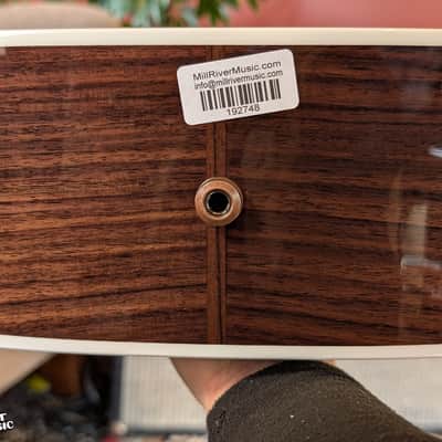 2025 Taylor Legacy 810e – Deluxe Hardshell Case – Used Excellent image 8