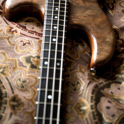 Wal Mk2 4-string (w/ Mk3 neck joint!) OHSC image 3