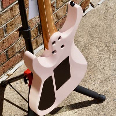 Jackson American Series Virtuoso Streaked Ebony Fingerboard Satin Shell Pink image 10