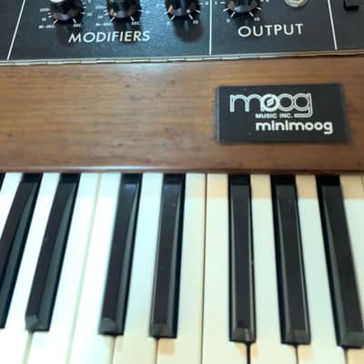 Synthesizer Moog Model D 1973 Walnut Mint image 8