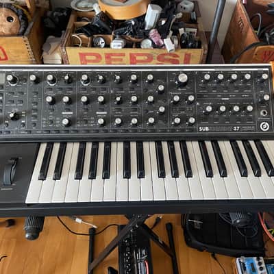Moog Subsequent 37 Analog Synth 2017 - Present - Black