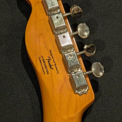 Squier Classic Vibe '60s Telecaster Custom Pink w/ Binding and Gigbag image 7
