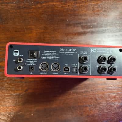 Focusrite Scarlett 18i8 USB 2.0 Audio Interface 2013 - 2016 - Red / Black image 2