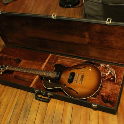 Yamaha AEX502 Electric Semi-Hollow Body Guitar (Sunburst) image 5