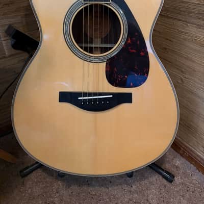 Yamaha LS16 Acoustic Guitar image 8