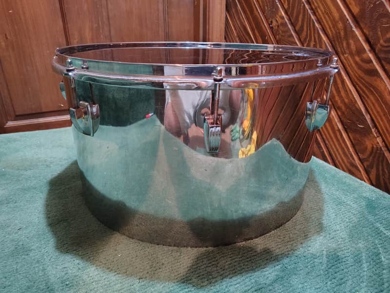 Ludwig Stainless Steel 18"(Diameter)x10"(Depth) Tom 1970's - Stainless Steel image 1