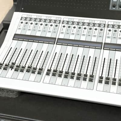 Yamaha TF5 32-Input Digital Mixing Console with Road Case CG0144E *ASK FOR SHIPPING* image 5