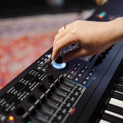 Yamaha Yamaha MODX M6 61-Key Music Synthesizer image 9