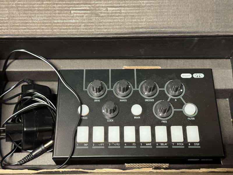 OTO Machines BISCUIT 8-Bit Effects and Analog Filter 2009 - 2016 - Black image 1