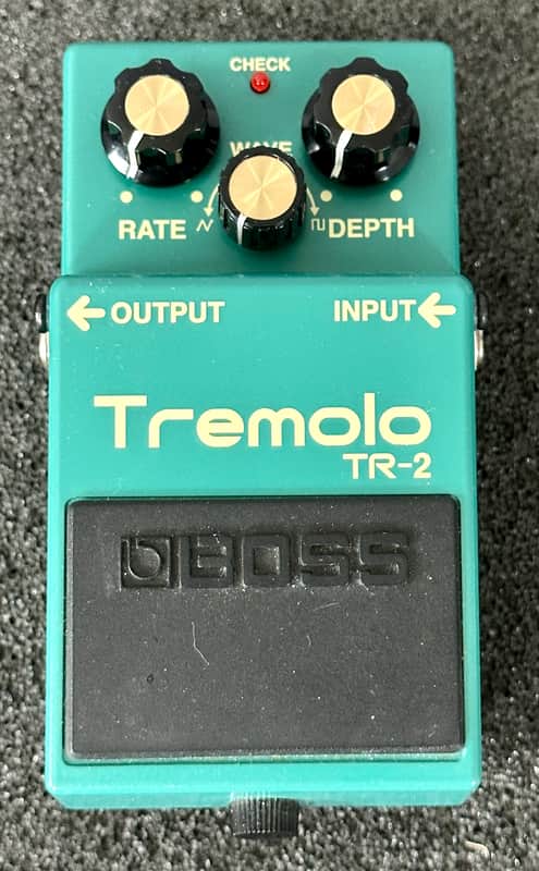 Boss TR-2 Tremolo - Green image 1
