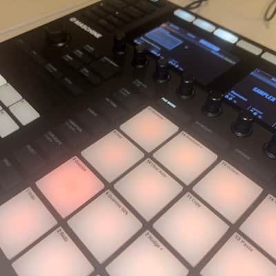 Native Instruments Maschine MKIII 2010s - Black image 1