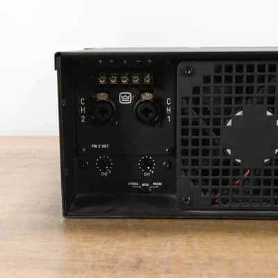 Crown CL2 Contractor Series 2-Channel Power Amplifier CG015S7 image 8