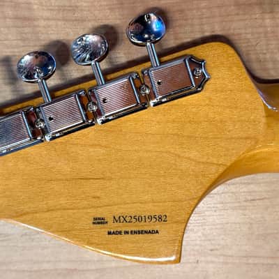Fender Vintera II '60s Bass VI 2025 - Fiesta Red image 10
