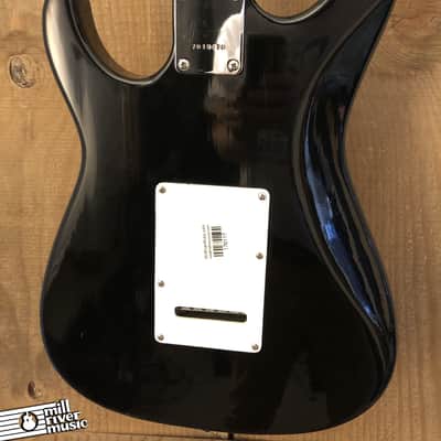 Peavey International Series Raptor 1 SSS Electric Guitar Black image 4