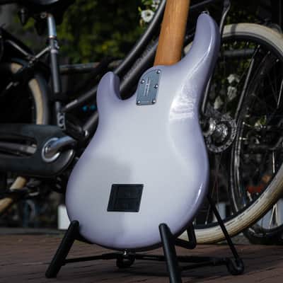 Ernie Ball Music Man Stingray Special 5-String Snowy Night image 5