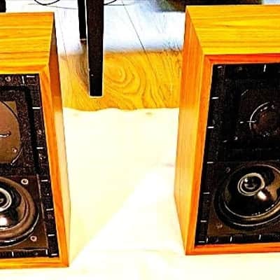 Rogers LS3/5A 15-Ohm in Mint condition with boxes and manual image 2