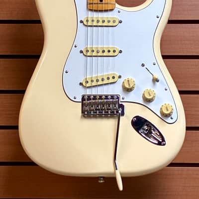 Fender Jimi Hendrix Artist Series Signature Stratocaster in Olympic White 2021 w/Bag image 2