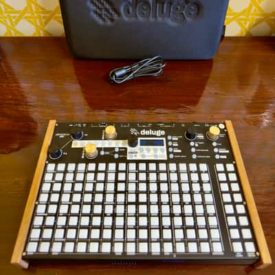Synthstrom Audible Deluge 2022 - OLED image 1