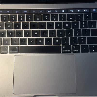 2018 MacBook Pro 13” i5 Quad-Core 16 GB image 6