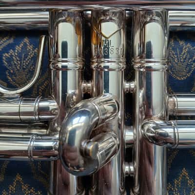 Very Nice Bach Stradivarius Model 37 Trumpet with Case image 4
