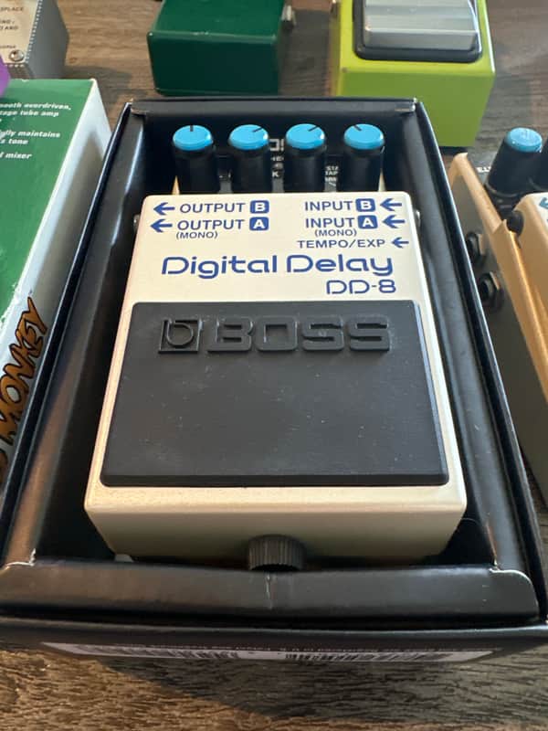 Boss DD-8 - White image 1