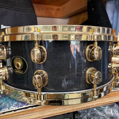Mapex Black panther 6 1/2 x 14 snare drum with gold hardware image 4