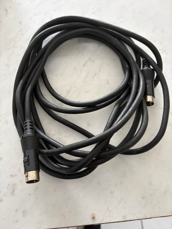 Roland GKC-5 13-Pin GK Guitar Pickup Cable - 15'