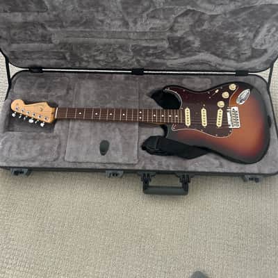 Fender Stratocaster Sunburst 2022 - Sunburst image 1