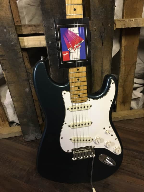 Fender Stratocaster Eシリアル How to Spot a FAKE Fender in Seconds! - YouTube
