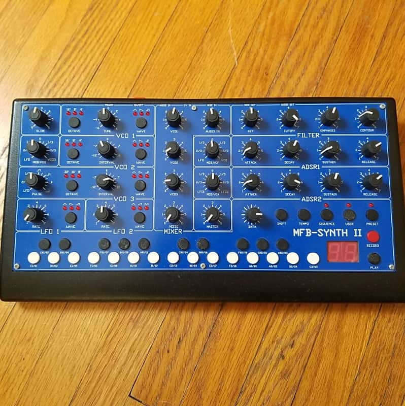 MFB Synth II 2000s Bild 1