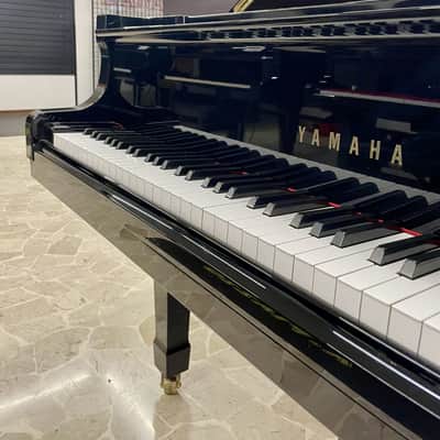 Yamaha C1 PIANOFORTE MEZZA CODA NERO image 2