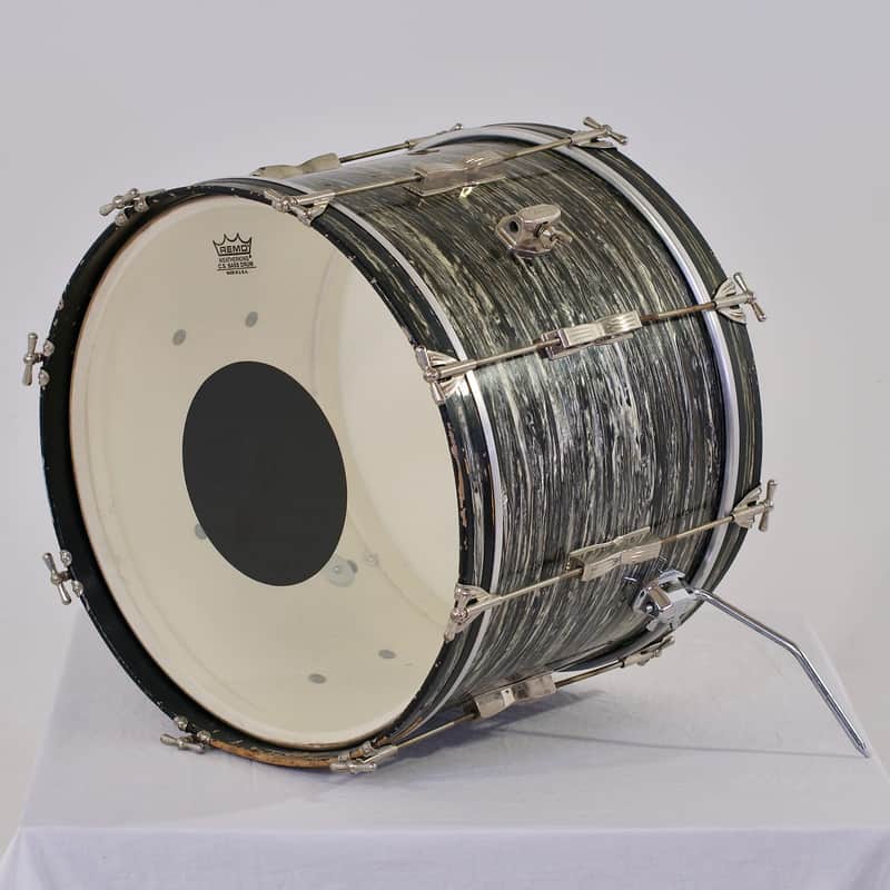 Ludwig No. 3244 Club Date 14x20" Bass Drum with Keystone Badge 1960s image 2