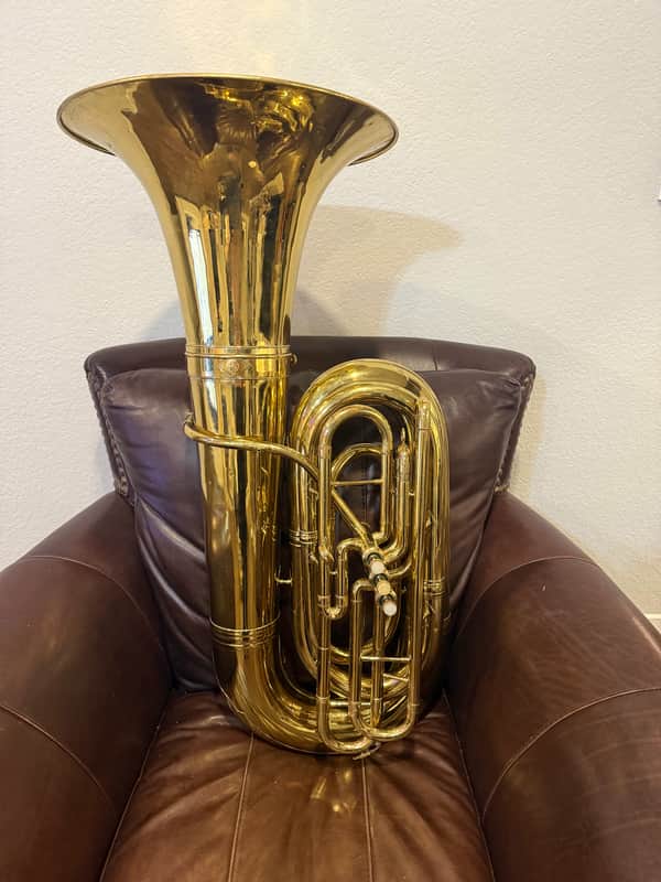 King  2340 4/4 Tuba with a Detachable bell and Case image 1