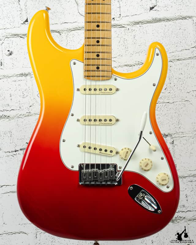 2022 Fender Player Plus Strat Sunset Fade