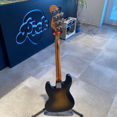 Squier 40th Anniversary Vintage Edition Jazz Bass 2022 - Present - Satin Wide 2-Color Sunburst image 2