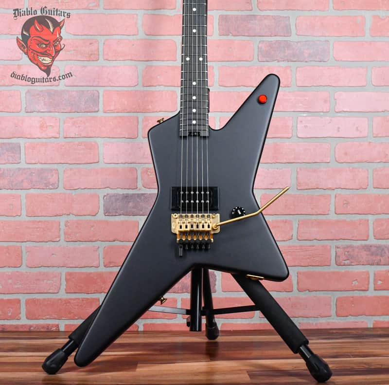 EVH Star Limited Edition Stealth Black 2023 w/Original Gigbag (B-Stock) image 1