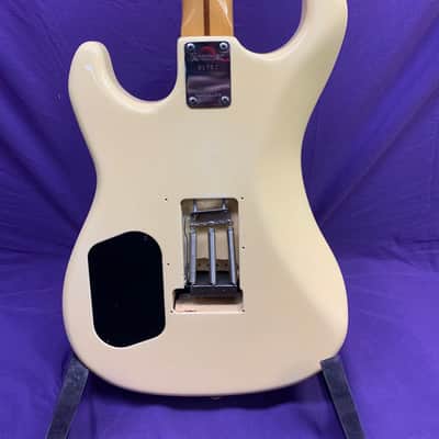 1982 Kramer Pacer Series "B-Plate" Cream/Coral Stripe image 3