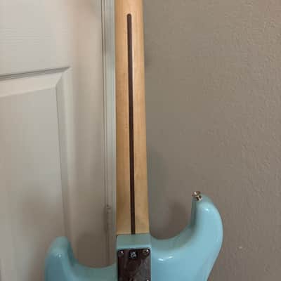 Fender Limited Edition Tom DeLonge Signature Stratocaster 2023 - Daphne Blue image 8