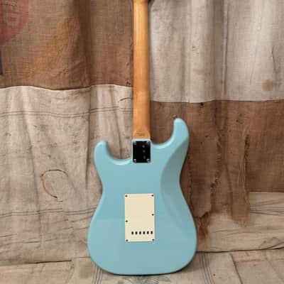Fender CIJ/MIJ '62 Reissue Stratocaster 2005 - Daphne Blue image 5