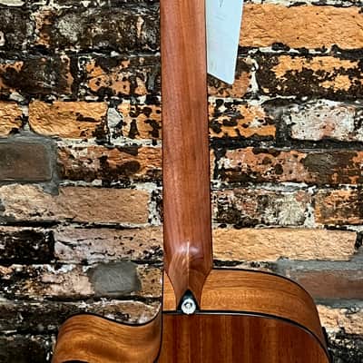 Alvarez AD30CE Artist 30 Dreadnought Acoustic - Natural with Electronics image 5