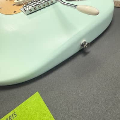Squier Classic Vibe 40th Anniversary - Satin Sonic Blue image 7