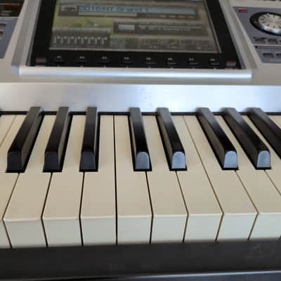 Roland Fantom G8 88-Key Flagship Synthesizer Workstation (PHA II Ivory Feel) – Collection Only image 4