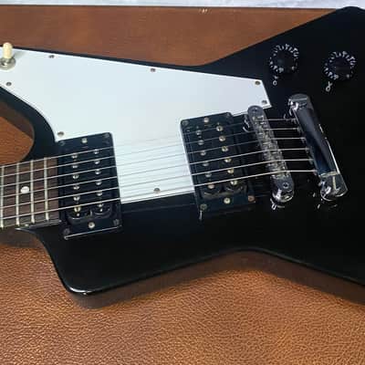 2010 Gibson USA Explorer - Ebony Finish - Authorized Dealer - Only 8lbs - Original Gibson USA Hardshell Case image 8